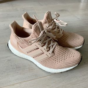 ADIDAS • ULTRABOOST (ash pearl)